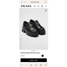 PRADA 브러시드 가죽 모놀리스 로퍼
