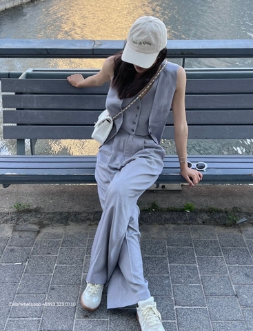 샤넬 미니 클래식 핸드백, 그레인드 카프스킨 & 다크톤 메탈, 화이트