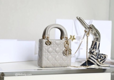 LADY DIOR 미니 백 그레이 까나쥬 양가죽