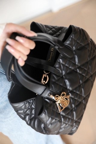 DIOR 미디엄 DIOR TOUJOURS 백 Nlack 매크로 까나쥬 송아지 가죽 M2821OSHJ