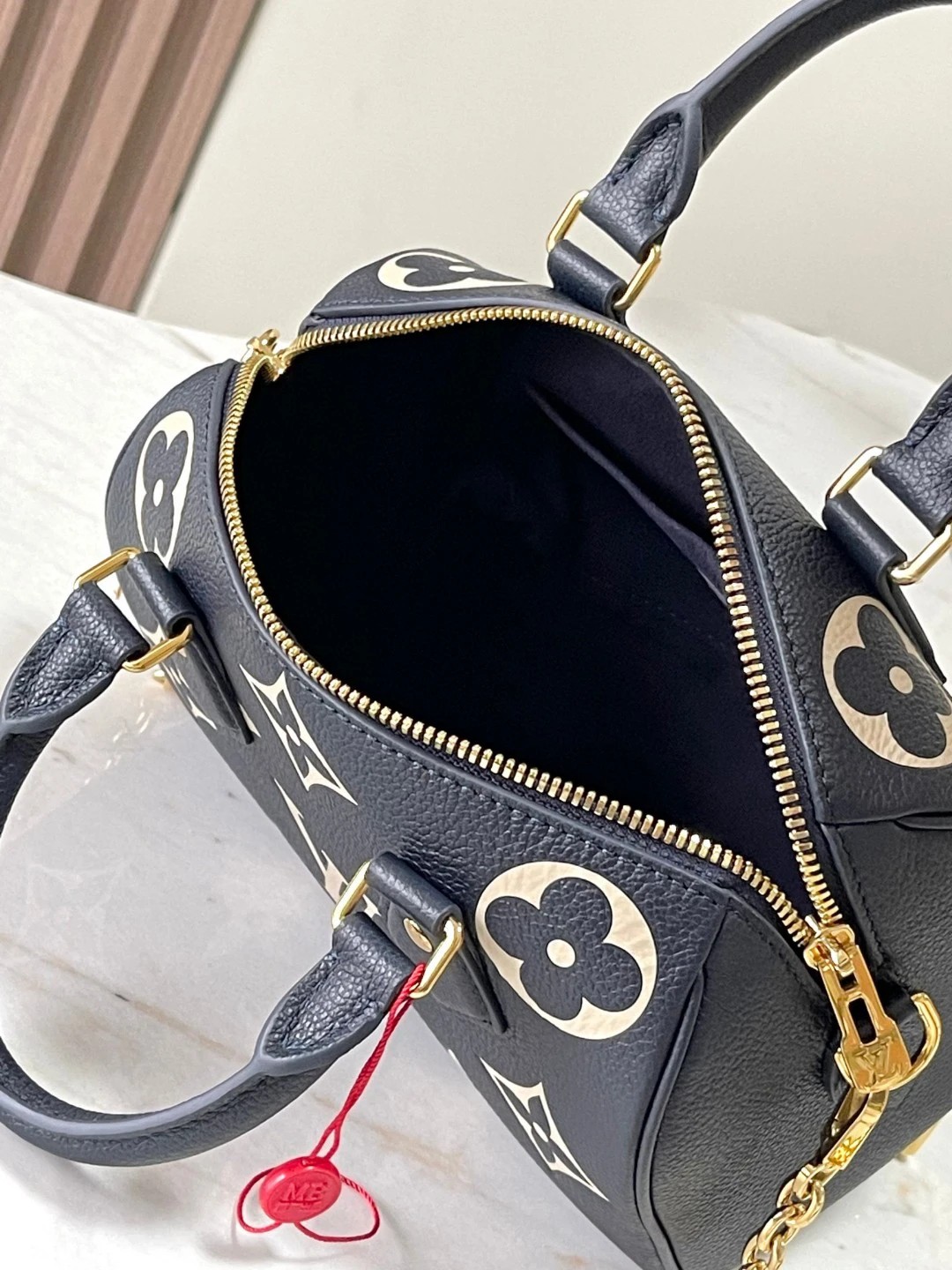 루이비통 M47048 스피디 반둘리에 20 네이비 블루