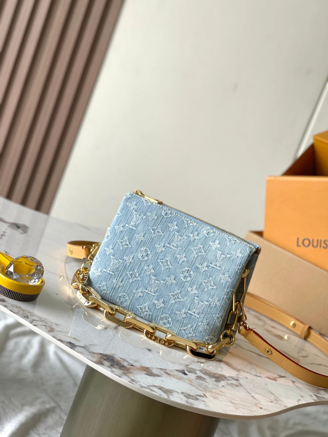 루이비통 M11401 쿠셍 BB