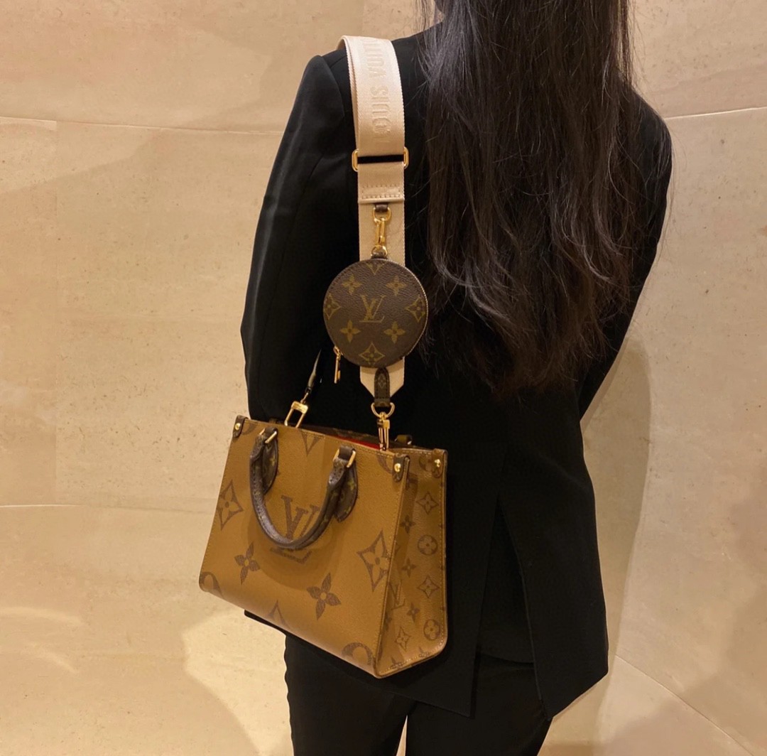 루이비통 M46373 온더고 PM 토트백
