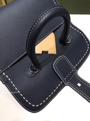 Delvaux Brillant PM Surpiqué 그레인 송아지 가죽 네이비