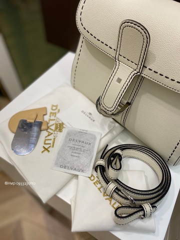 Delvaux Brillant MM Surpiqué 그레인 송아지 가죽 화이트