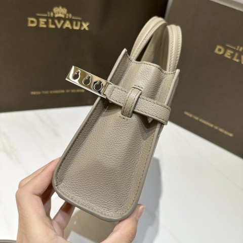 Delvaux Tempête Crush Small Silky 카프스킨 시로코