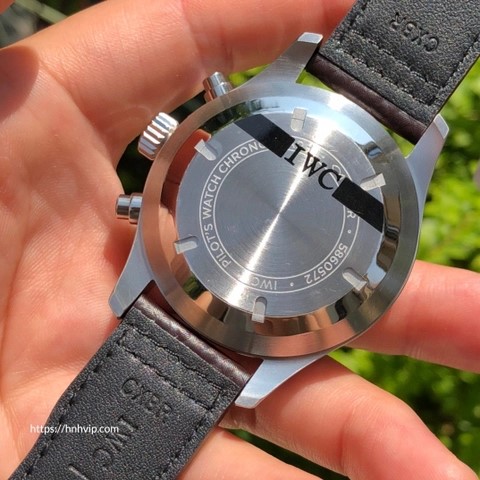 IWC IW3777230 파일럿 워치 크로노그래프 오렌지 스톰