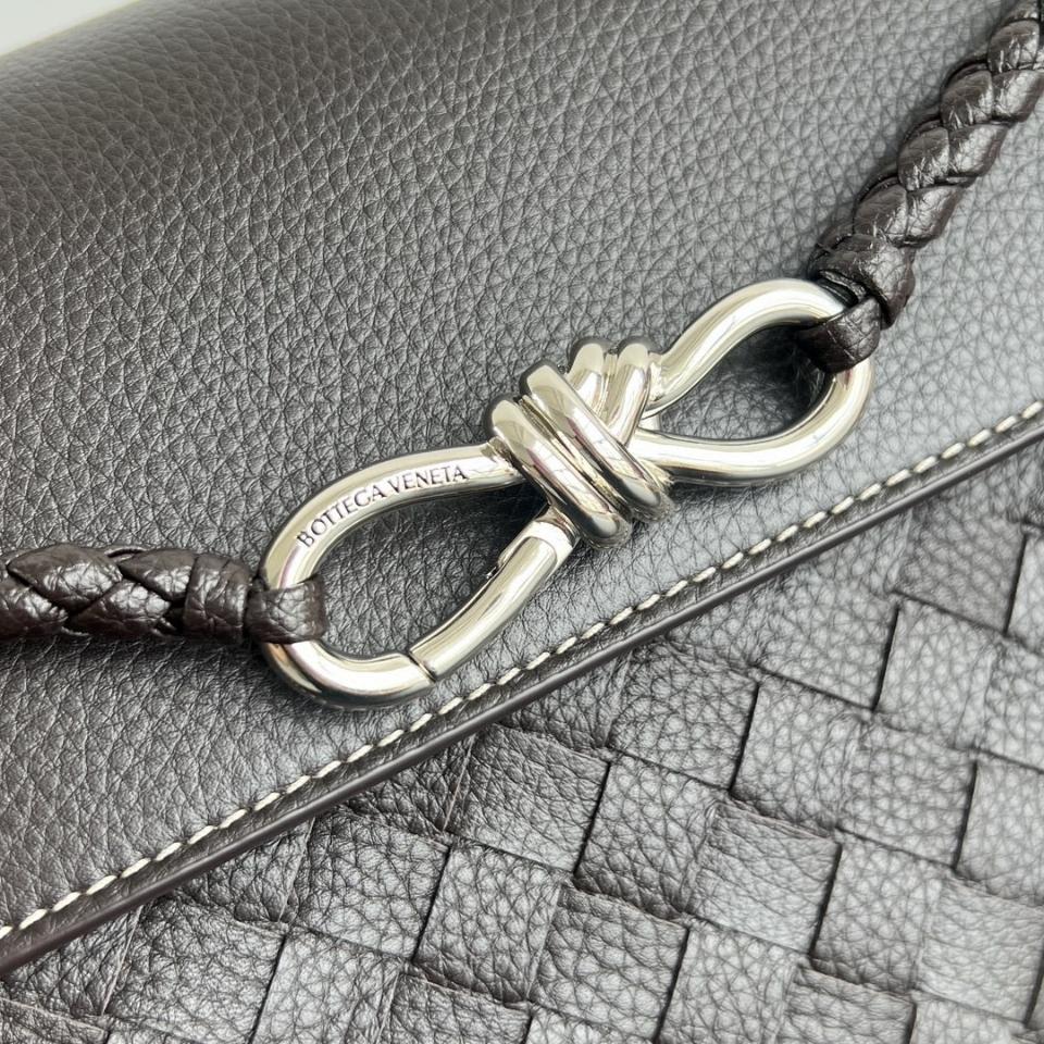 Bottega Veneta 스몰 안디아모 메신저 815781V2 29x20x13cm
