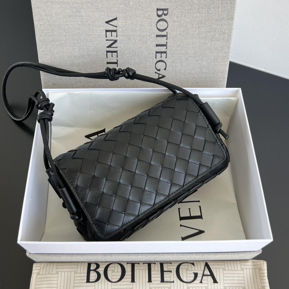 Bottega Veneta Notturno 블랙 843893 21x11x9cm