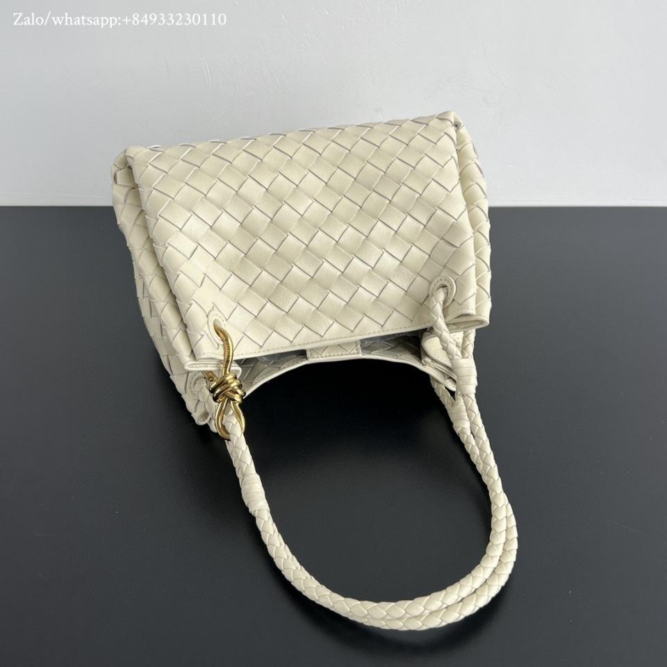 보테가 베네타 미디엄 파라슈트 씨솔트 835921 29.5x17.5x18.5cm