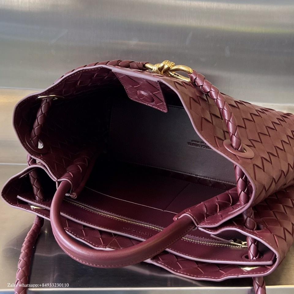 BOTTEGA VENETA 미디엄 안디아모 바롤로 743572 32x25x11cm