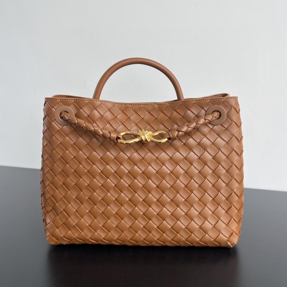 BOTTEGA VENETA 미디엄 안디아모 앰버 743572 32x25x11cm
