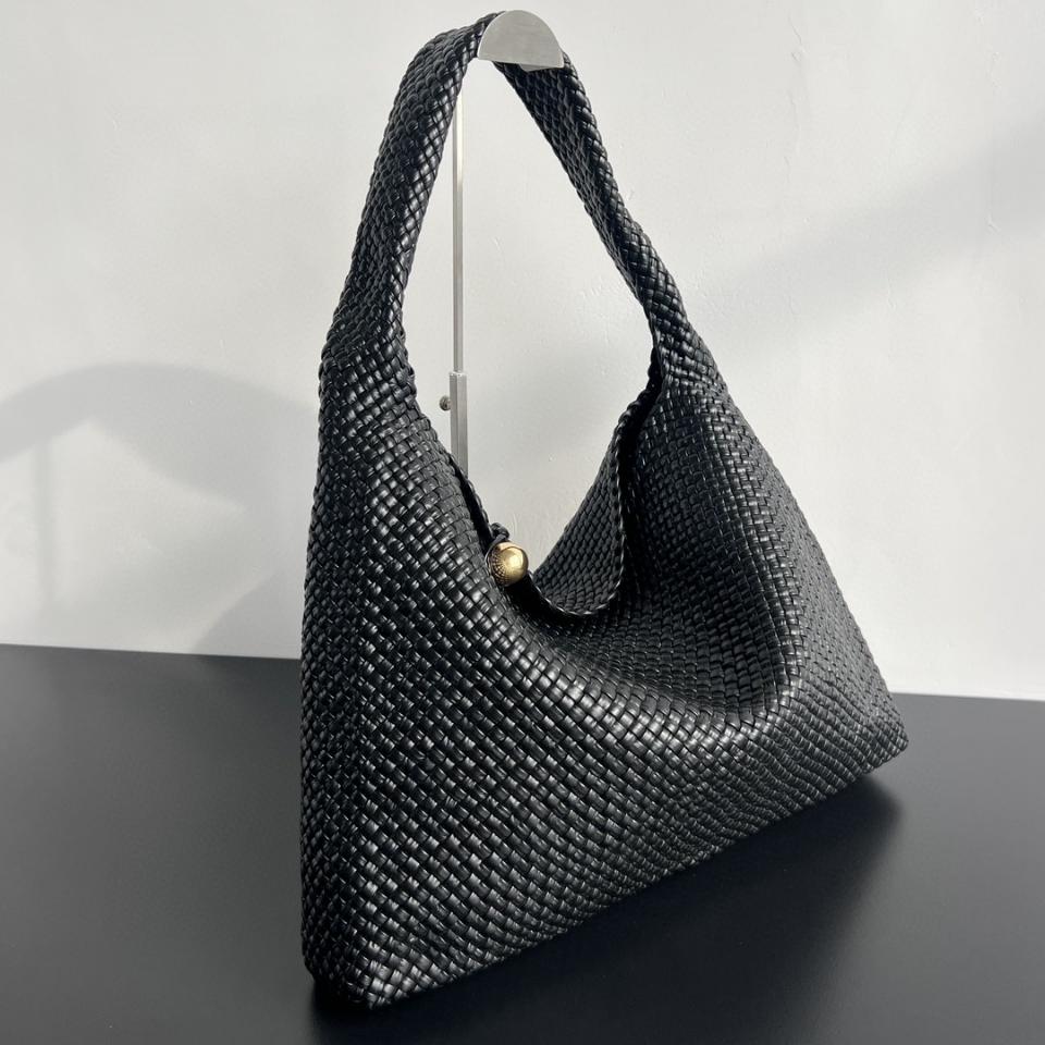 보테가 베네타 라지 토스카 블랙 70979 38x29x12cm