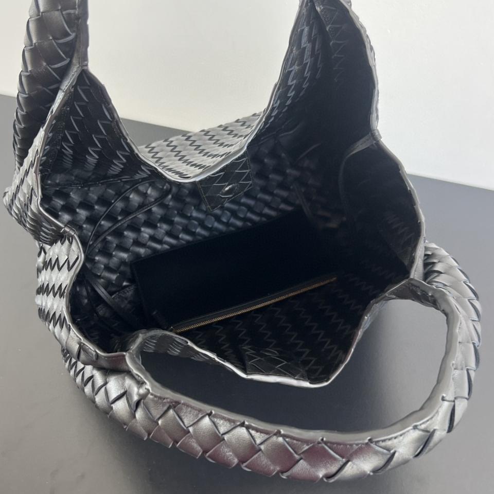 보테가 베네타 라지 캄파나 블랙  844250V4 39x25x18.5cm