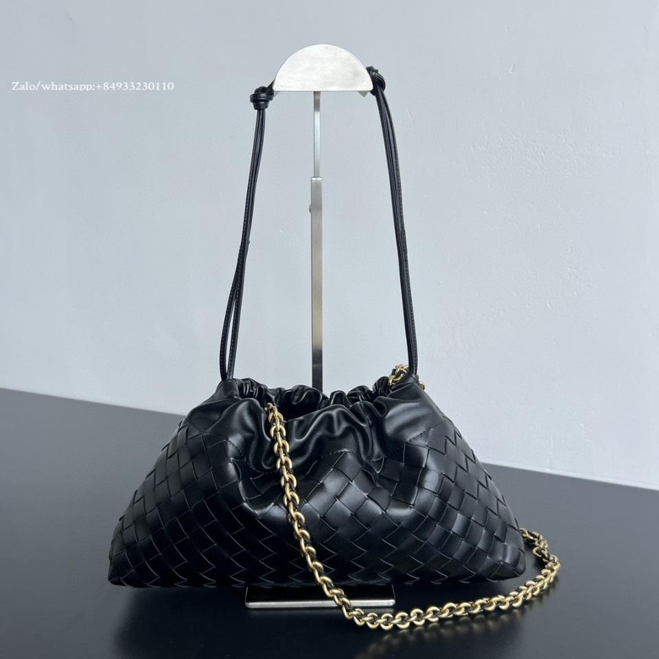 BOTTEGA VENETA 더스트백 노떼 블랙 839394 33x19x8CM